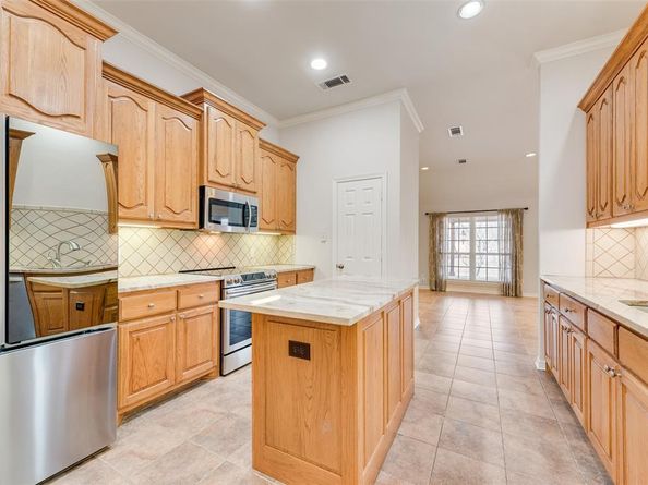 123  Crestpark Drive  36, Cedar Hill Texas 75104