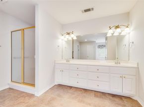 123  Crestpark Drive  36, Cedar Hill Texas 75104