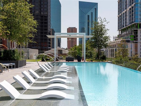 1747  Leonard Street  2401, Dallas Texas 75201