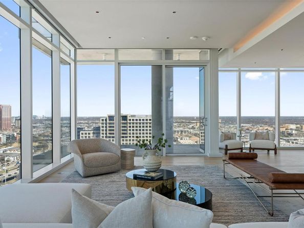 1747  Leonard Street  2401, Dallas Texas 75201