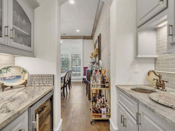 48  Kennington Court , Dallas Texas 75248