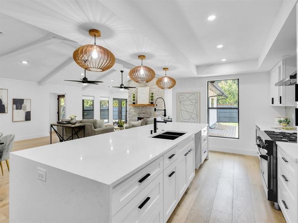 3936  Cedar Bayou Drive , Dallas Texas 75244