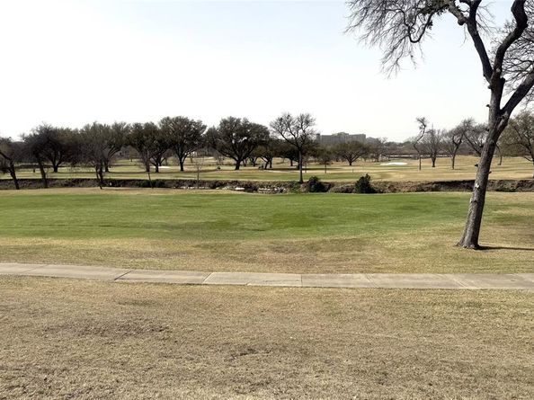 5981  Arapaho Road  1503, Dallas Texas 75248