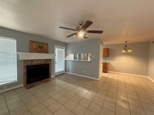 5981  Arapaho Road  1503, Dallas Texas 75248