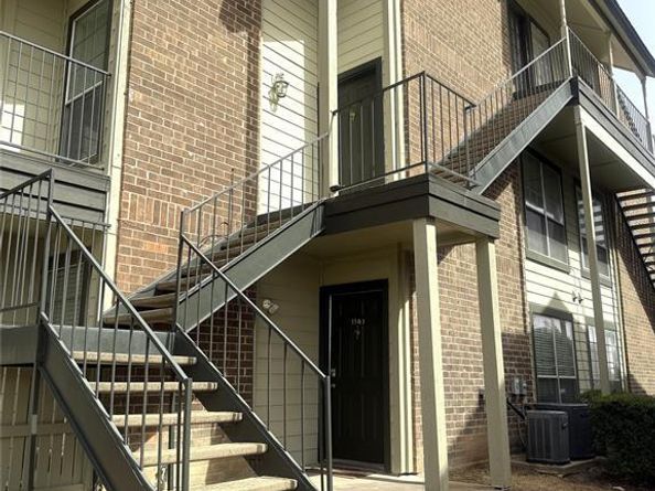 5981  Arapaho Road  1503, Dallas Texas 75248