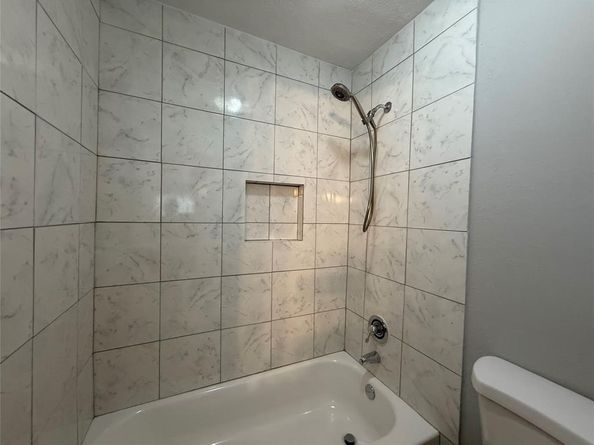 5981  Arapaho Road  1503, Dallas Texas 75248