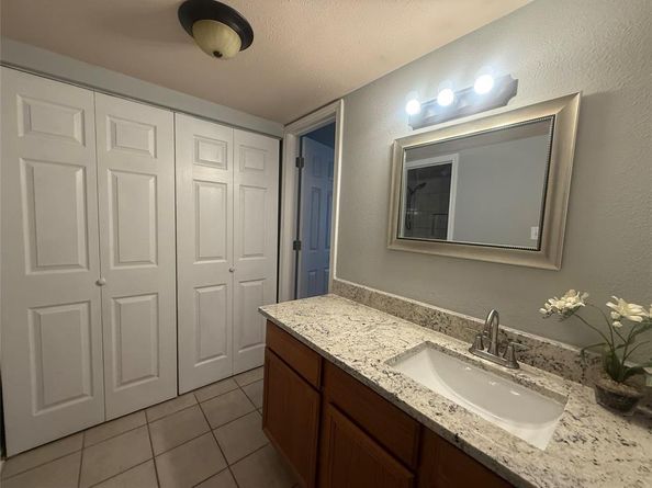 5981  Arapaho Road  1503, Dallas Texas 75248