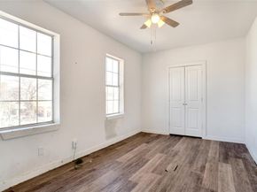 405 W Capps Street , Fort Worth Texas 76110