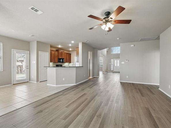 804  Starling Lane , Aubrey Texas 76227
