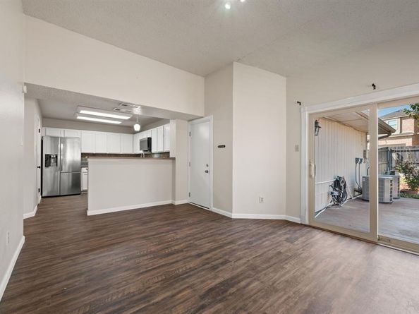 1409  Golden Gate Drive , Carrollton Texas 75007