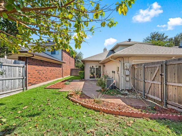 1409  Golden Gate Drive , Carrollton Texas 75007