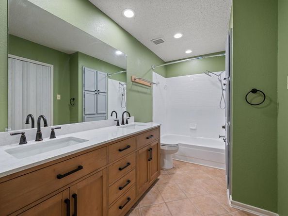 1409  Golden Gate Drive , Carrollton Texas 75007