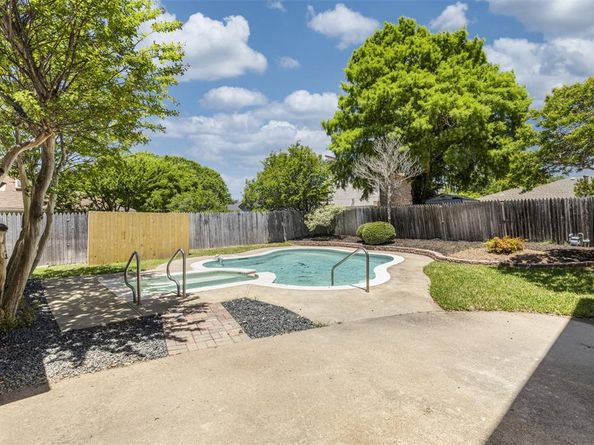 2626  Club Meadow Drive , Garland Texas 75043