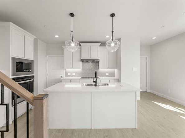 674  Sandiford Court , Mansfield Texas 76063