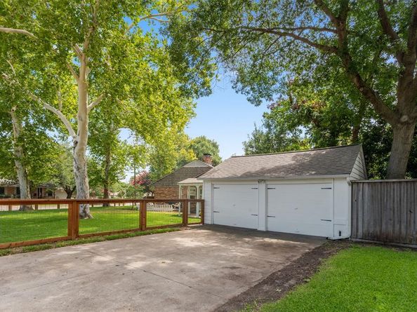 6639  Santa Anita Drive , Dallas Texas 75214
