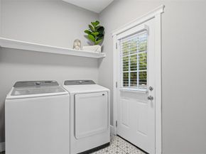 813  Elsbeth Street , Dallas Texas 75208