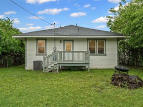 813  Elsbeth Street , Dallas Texas 75208