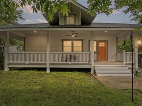 813  Elsbeth Street , Dallas Texas 75208