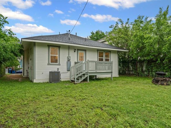 813  Elsbeth Street , Dallas Texas 75208