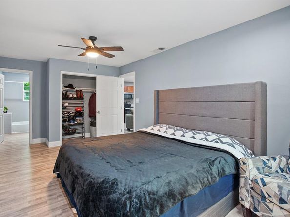 1515  Buena Vista Street , Mesquite Texas 75149
