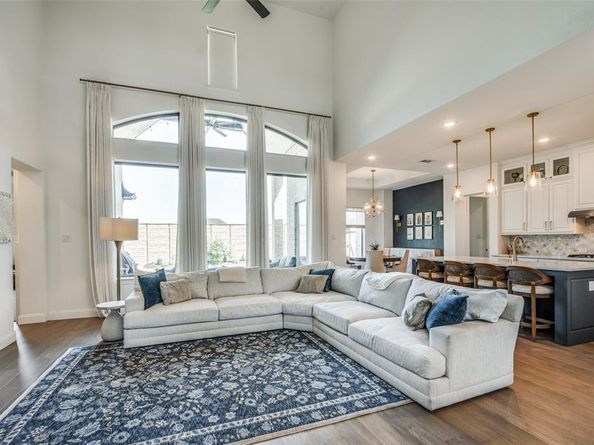 1810  Rockwood Lane , Mansfield Texas 76063