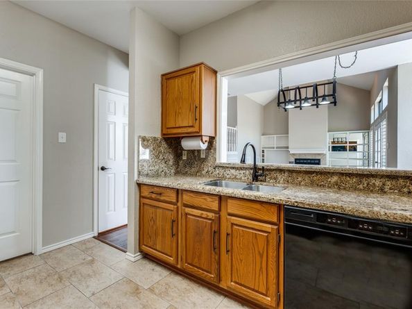 207  Cimarron Trail  4, Irving Texas 75063