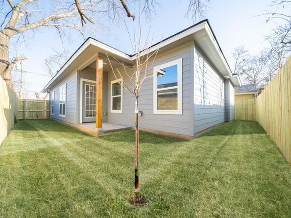 3411  Ladd  , Dallas Texas 75212