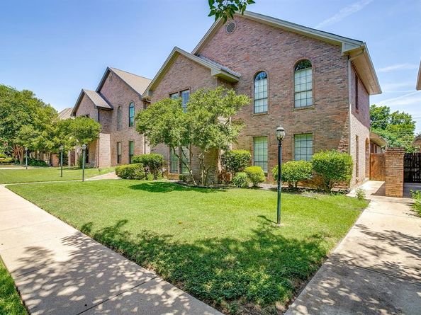 1301  Belle Place , Fort Worth Texas 76107