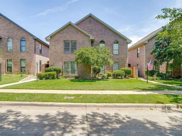 1301  Belle Place , Fort Worth Texas 76107