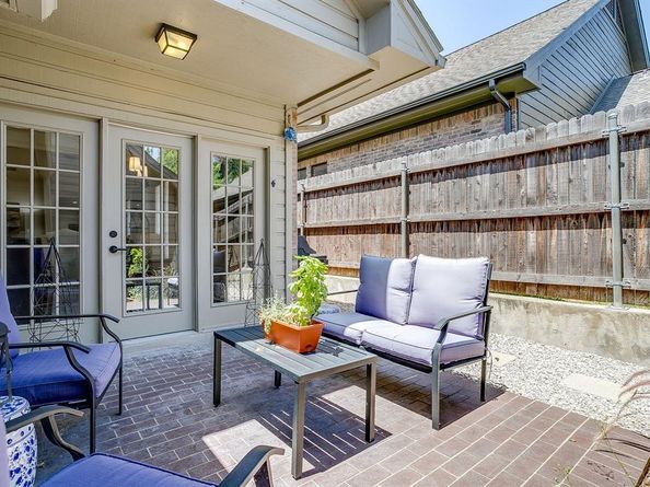 1301  Belle Place , Fort Worth Texas 76107