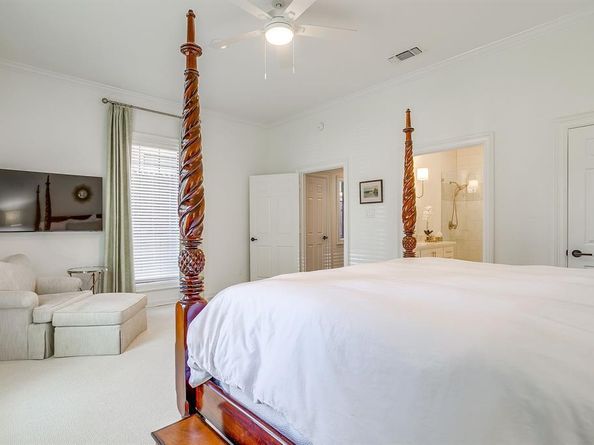 1301  Belle Place , Fort Worth Texas 76107