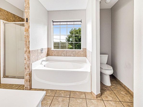 2131  Post Wood Lane , Arlington Texas 76018