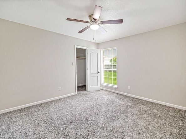 2131  Post Wood Lane , Arlington Texas 76018