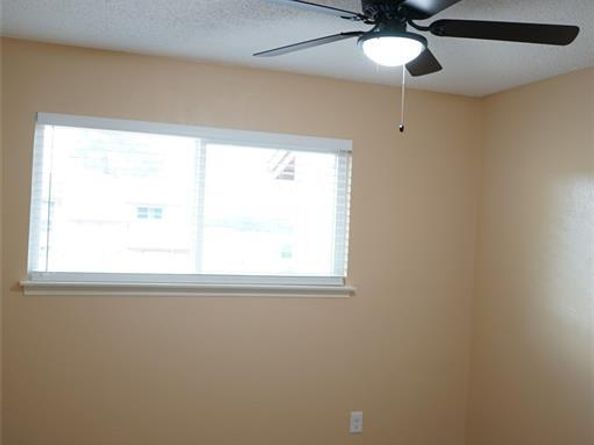 2108  Westkendal Lane , Arlington Texas 76015