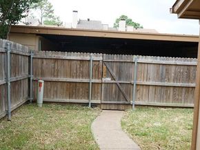 2108  Westkendal Lane , Arlington Texas 76015
