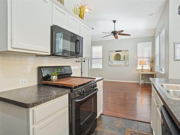 1716  Spanish Moss Way , Aubrey Texas 76227
