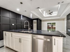 3105  Crossman Avenue , Dallas Texas 75212