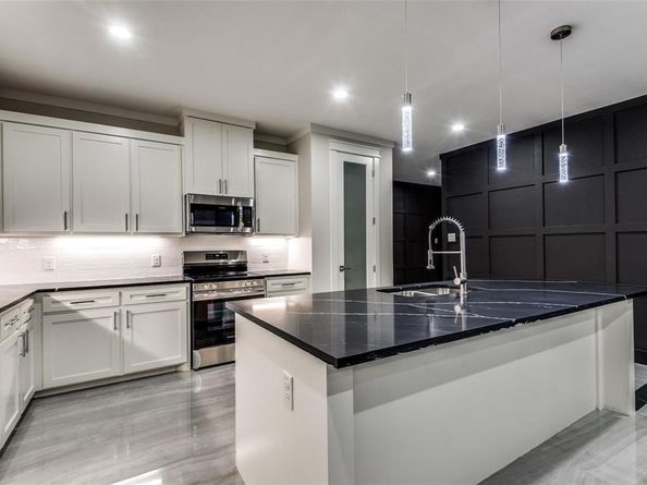 3105  Crossman Avenue , Dallas Texas 75212