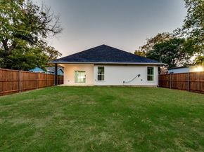 3105  Crossman Avenue , Dallas Texas 75212