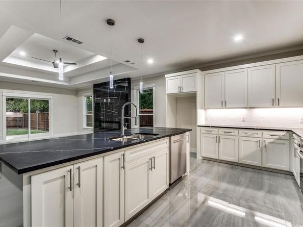 3105  Crossman Avenue , Dallas Texas 75212