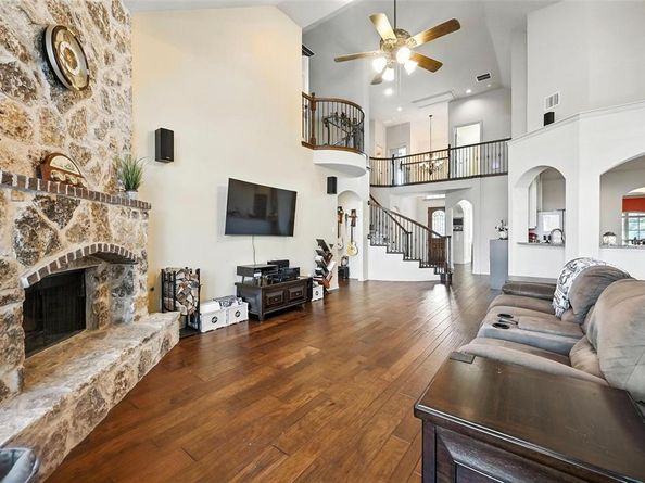 6153  Gibbons Creek Street , Fort Worth Texas 76179