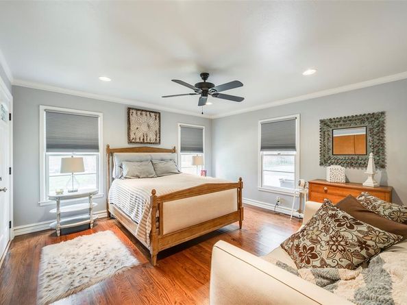 2400  Nottingham Boulevard , Fort Worth Texas 76112