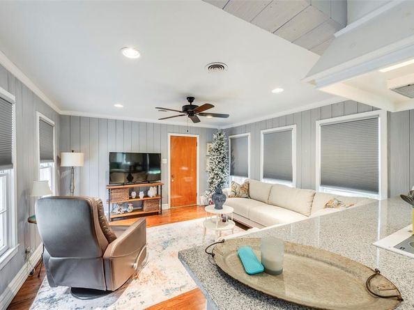 2400  Nottingham Boulevard , Fort Worth Texas 76112