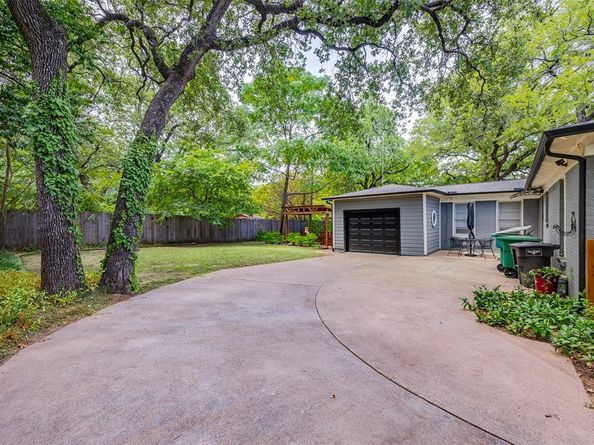 2400  Nottingham Boulevard , Fort Worth Texas 76112