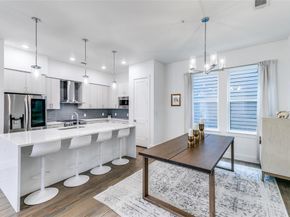 4205  Roseland Avenue  203, Dallas Texas 75204