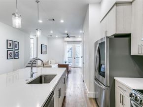 4205  Roseland Avenue  203, Dallas Texas 75204