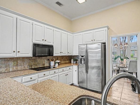 6646  Genstar Lane , Dallas Texas 75252