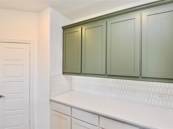 2412  Glasgow Way , Denton Texas 76207