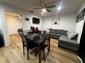 1410  Doyle Avenue , Dallas Texas 75203