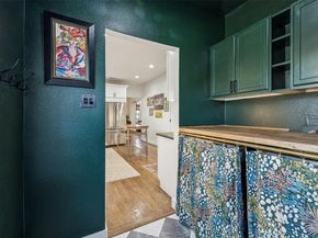 5019  Stoneleigh Avenue , Dallas Texas 75235